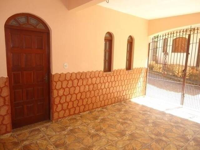 #10 - Casa para Venda em Carangola - MG - 2