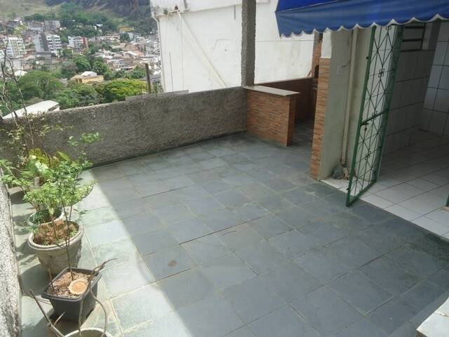 #35 - Casa para  em Carangola - MG - 3