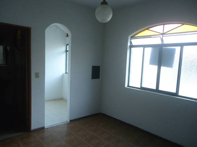 #94 - Apartamento para Locação em Carangola - MG