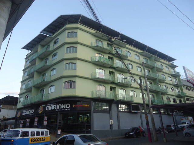 #111 - Apartamento para Locação em Carangola - MG