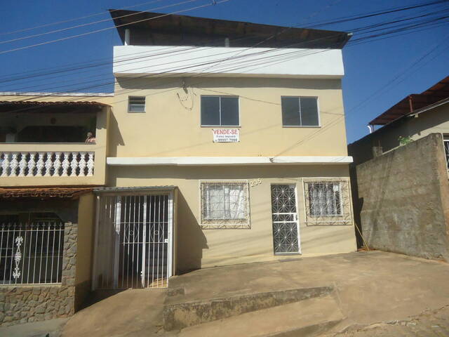 #105 - Apartamento para Locação em Carangola - MG