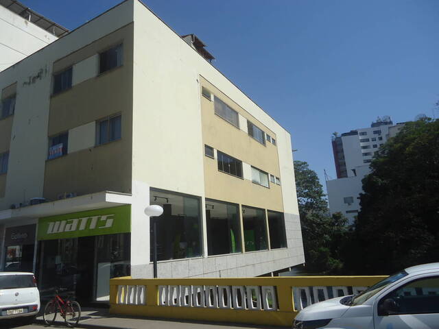 #121 - Apartamento para Locação em Carangola - MG
