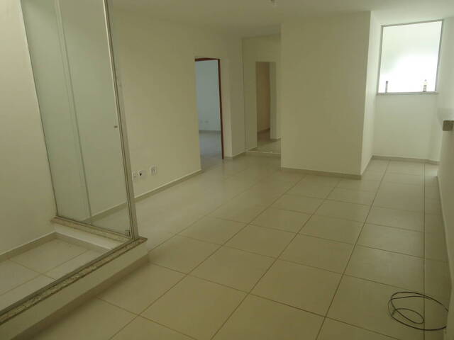 #121 - Apartamento para Locação em Carangola - MG
