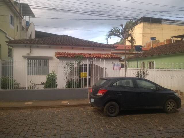 #137 - Casa para Venda em Carangola - MG