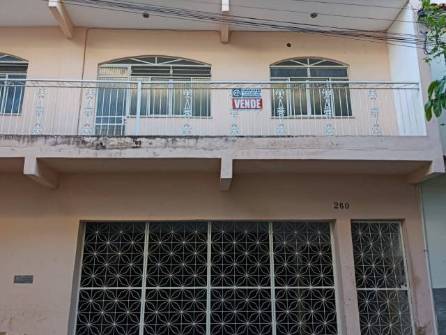 #146 - Apartamento para Venda em Carangola - MG - 2