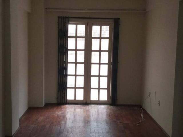 #149 - Apartamento para Locação em Carangola - MG